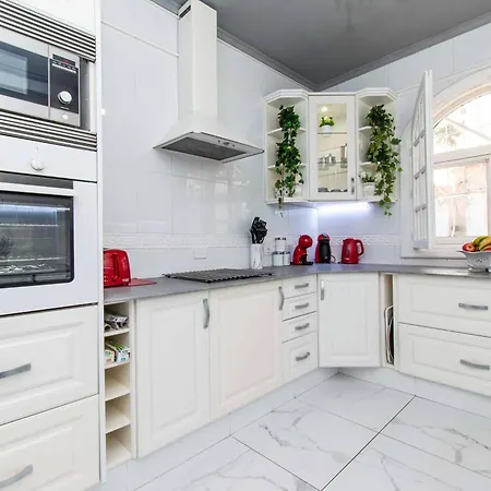 Venecia * 卡亚俄萨尔瓦赫