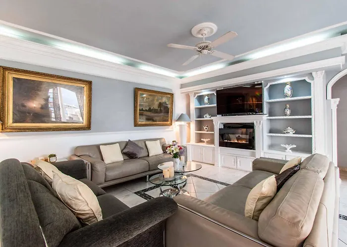 Villa Venecia Callao Salvaje